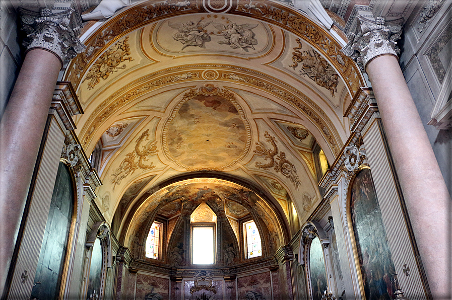 foto Basilica di Santa Maria degli Angeli